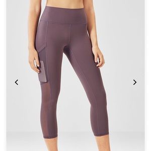 Mila High Waisted Pocket Capri